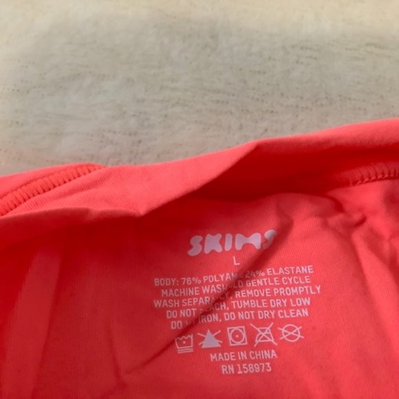 SKIMS Neon Coral Fits Everyone Long Sleeve Bodysuit-NEW - Picture 4 of 6